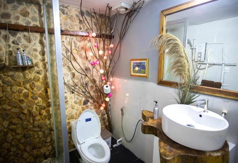 Bungalow Superior, Sabay Beach