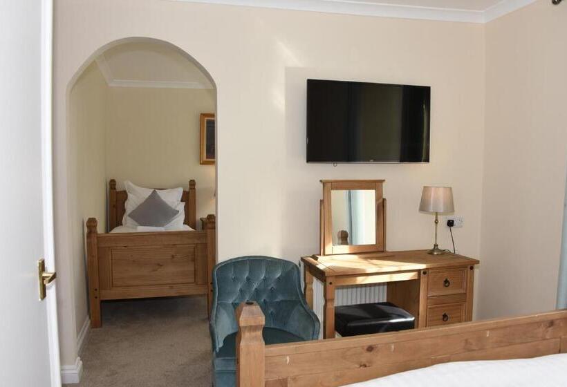 マウンテンビューファミリールーム, The Llanelwedd Arms