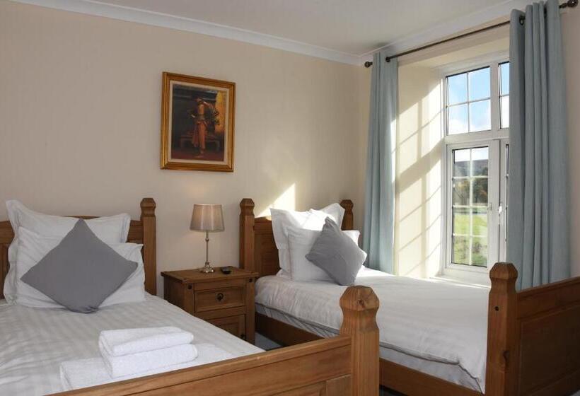 マウンテンビューファミリールーム, The Llanelwedd Arms