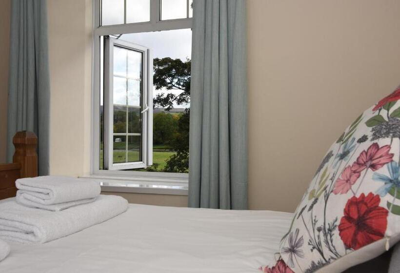 マウンテンビューファミリールーム, The Llanelwedd Arms