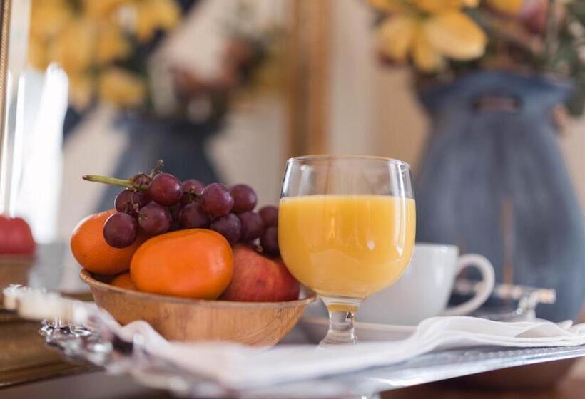 シングルデラックスルーム, The Llanelwedd Arms