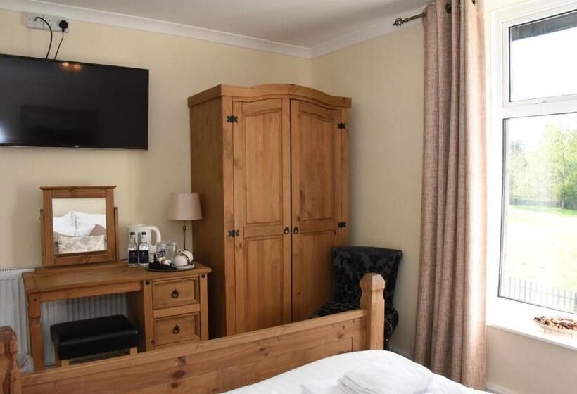 デラックスルーム, The Llanelwedd Arms