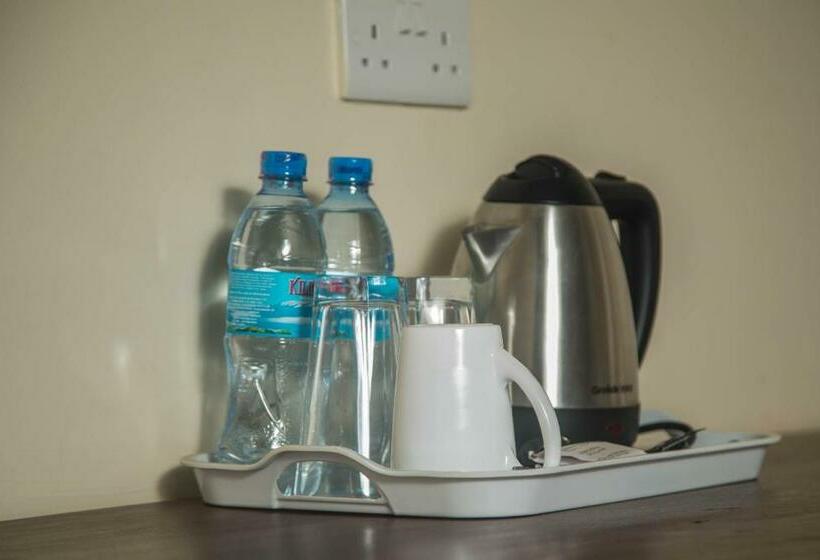 اتاق لوکس یک تخته, Panama Garden Resort