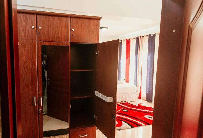 سوییت جونیور با بالکن, Panama Garden Resort