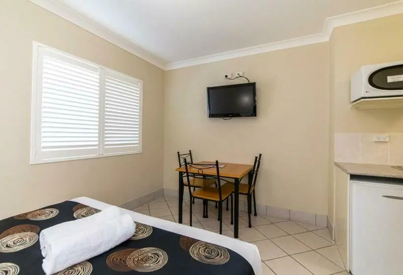 اتاق لوکس, Villa Capri Motel