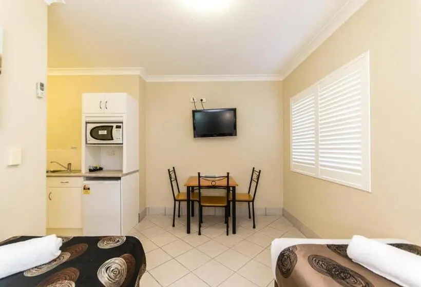 اتاق لوکس, Villa Capri Motel