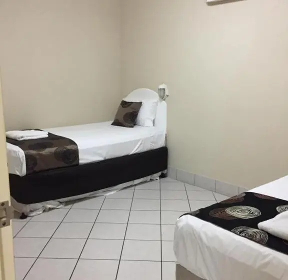سوئیت خانواده 2 خوابه, Villa Capri Motel