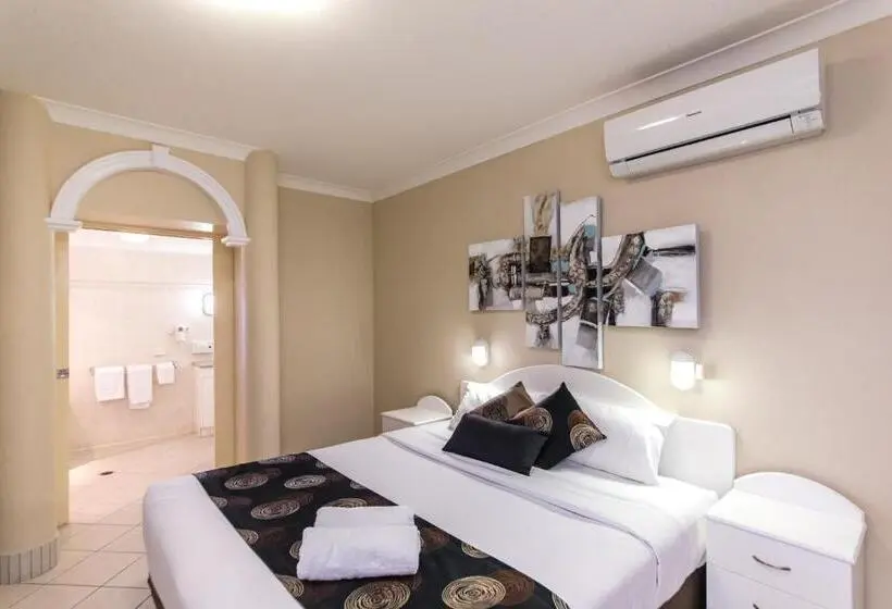 سوئیت با تخت بزرگ, Villa Capri Motel