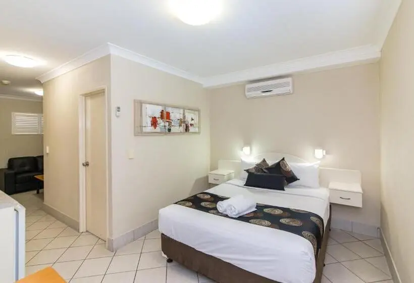 سوییت اجرایی, Villa Capri Motel