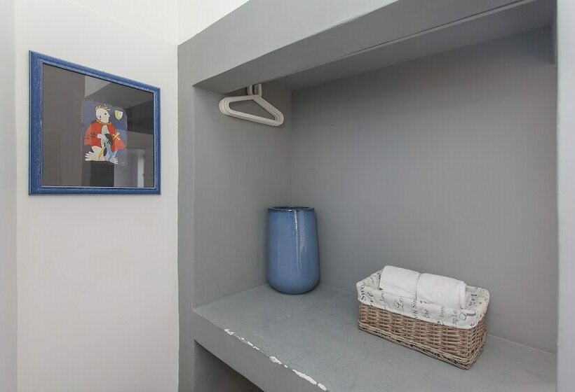 Quarto Estandar, 5 Sins Chiado Hostel