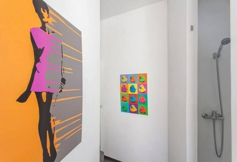 Quarto Estandar Banheiro Compartilhado, 5 Sins Chiado Hostel