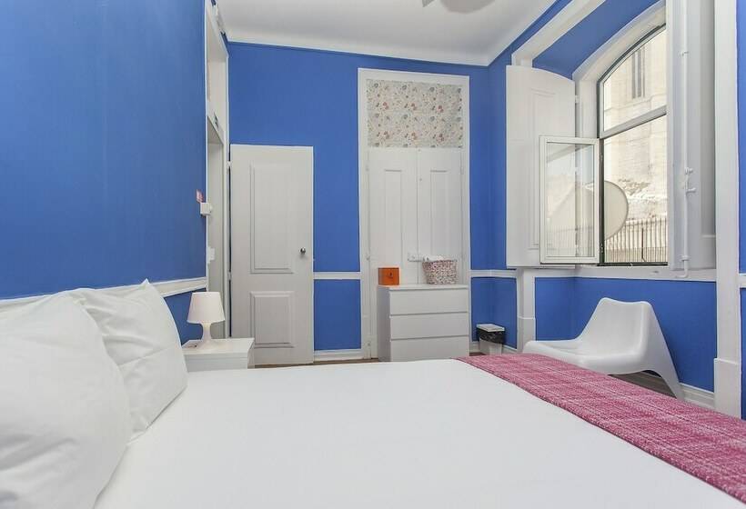 Quarto Estandar Banheiro Compartilhado, 5 Sins Chiado Hostel