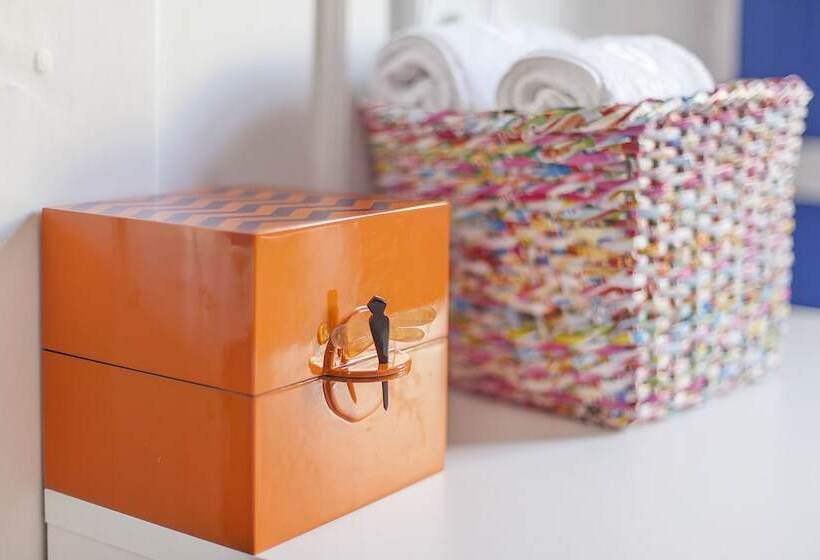 Quarto Estandar Banheiro Compartilhado, 5 Sins Chiado Hostel