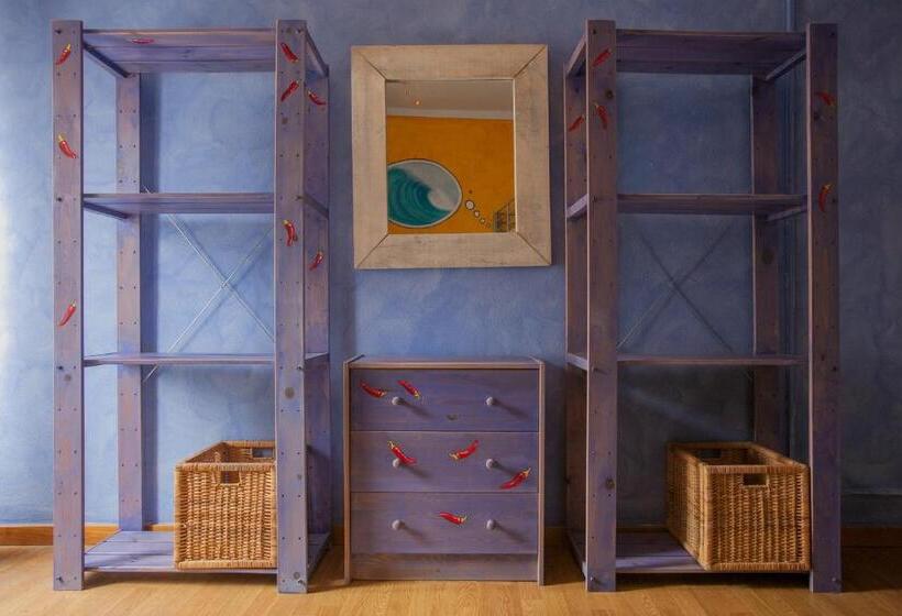 تختخواب در اتاق مشترک, Ericeira Surf Camp