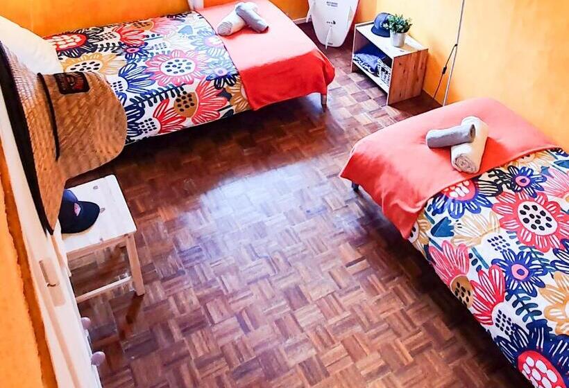 اتاق لوکس, Ericeira Surf Camp