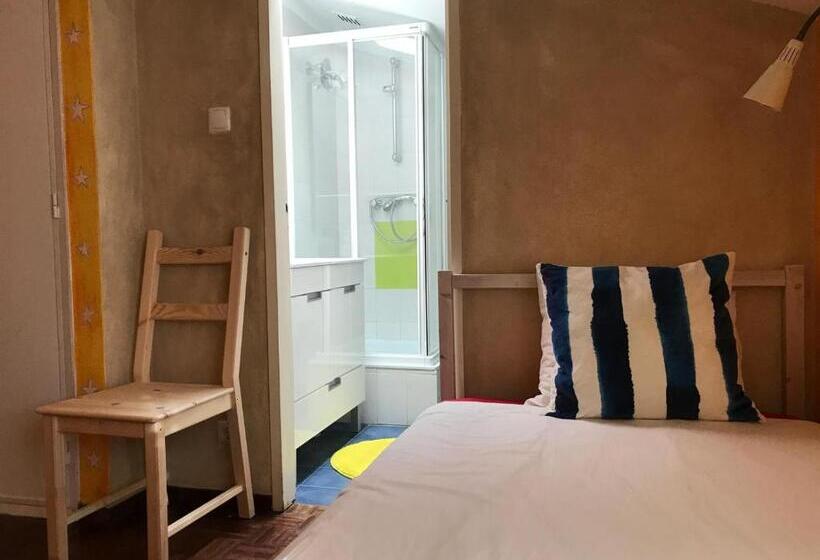 اتاق استاندارد, Ericeira Surf Camp