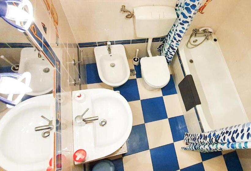 تختخواب در اتاق مشترک, Ericeira Surf Camp