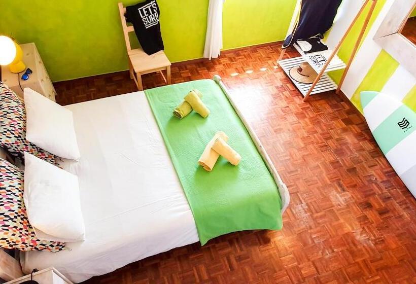 اتاق عادی, Ericeira Surf Camp