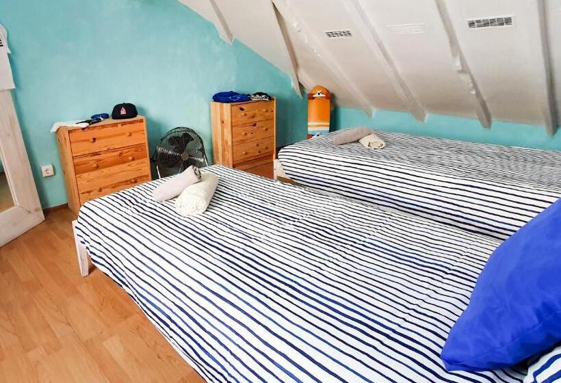 تختخواب در اتاق مشترک, Ericeira Surf Camp