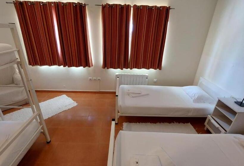 Pokój Rodzinny, Hi Alfeizerão – Pousada De Juventude