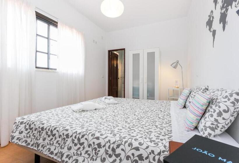 اتاق استاندارد, 3 Marias Garden House