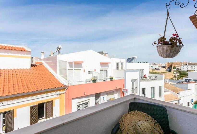 اتاق استاندارد, 3 Marias Garden House