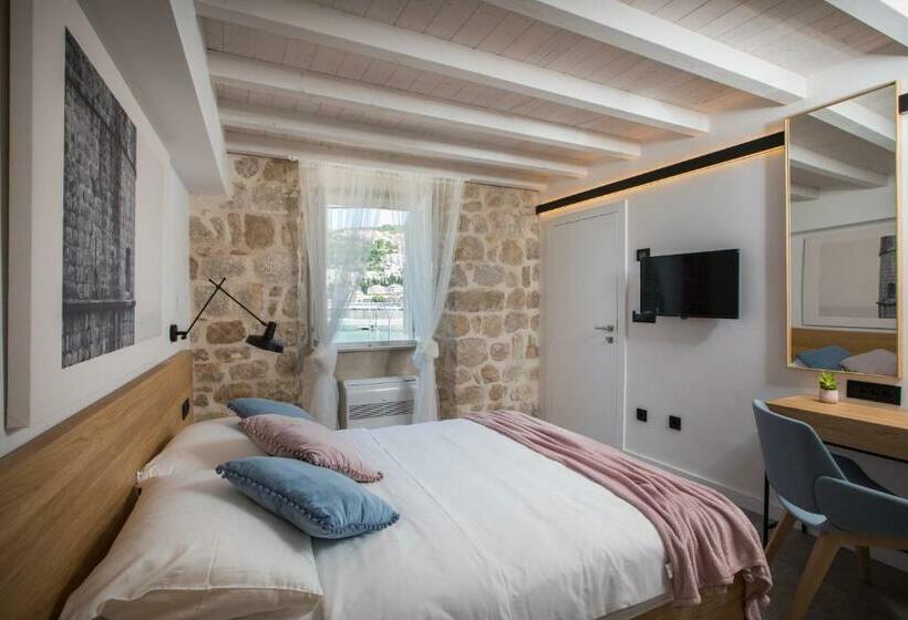 غرفة ديلوكس مطلّة علي البحر, Bova Luxury Rooms