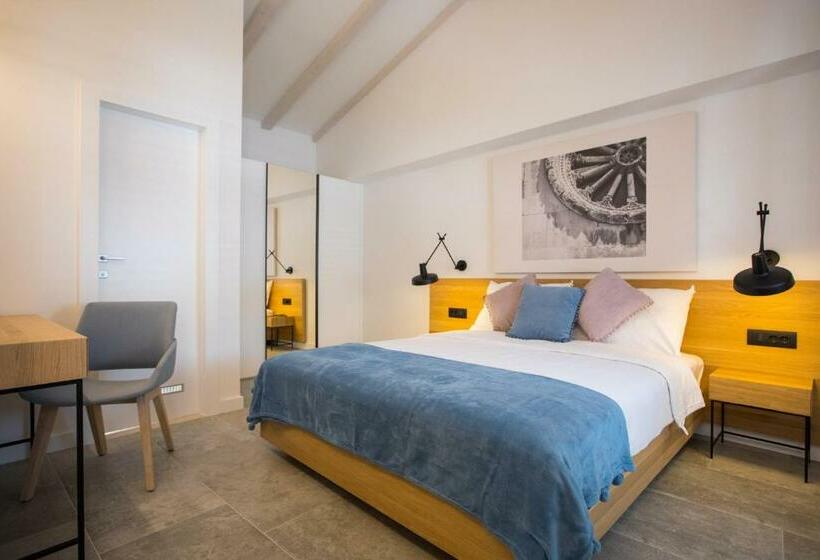 חדר דלוקס נוף לים, Bova Luxury Rooms