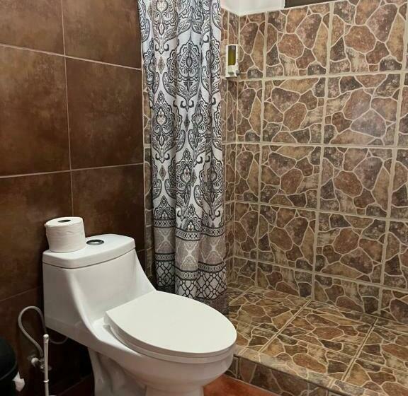 디럭스 룸, La Jungla