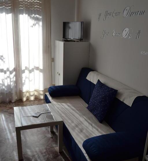 اتاق استاندارد یک نفره, My Way