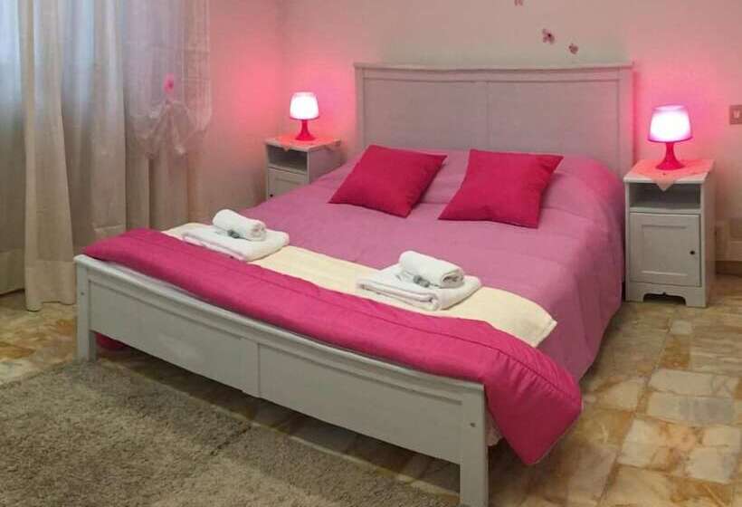 اتاق استاندارد با سرویس بهداشتی مشترک, My Way