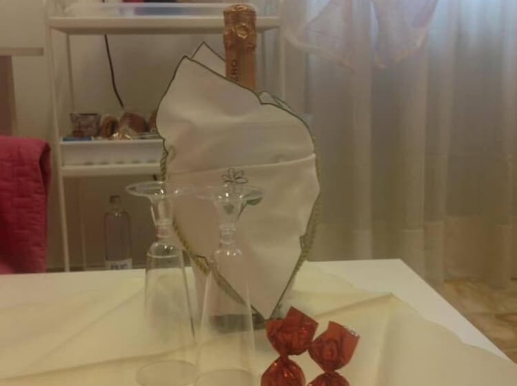 اتاق استاندارد یک تخته با سرویس بهداشتی مشترک, My Way