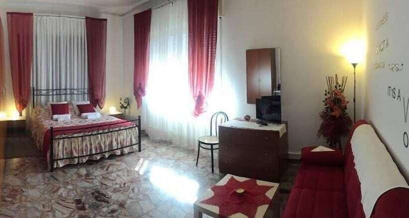 اتاق استاندارد سه تخته با سرویس بهداشتی مشترک, My Way