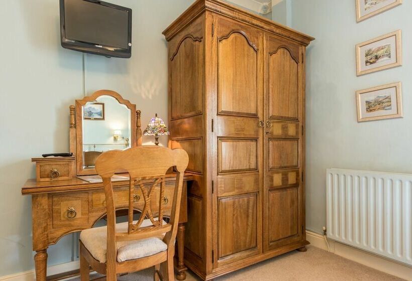 غرفة قياسية, The Hill