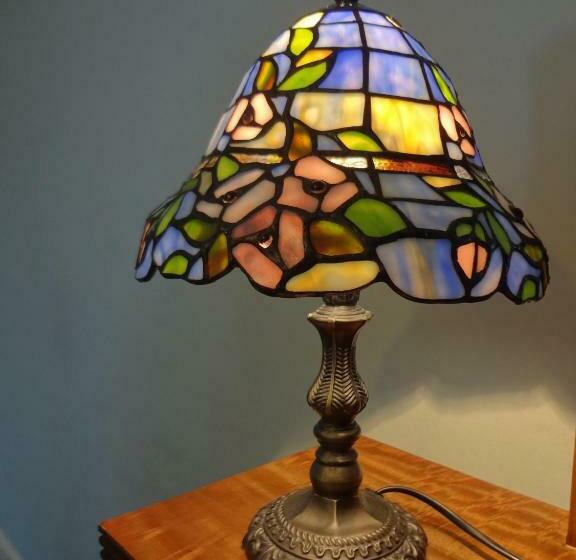 غرفة قياسية, The Hill