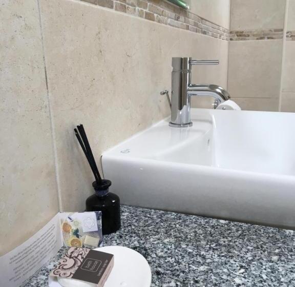 디럭스 룸 킹사이즈 침대, Bridleway Bed & Breakfast