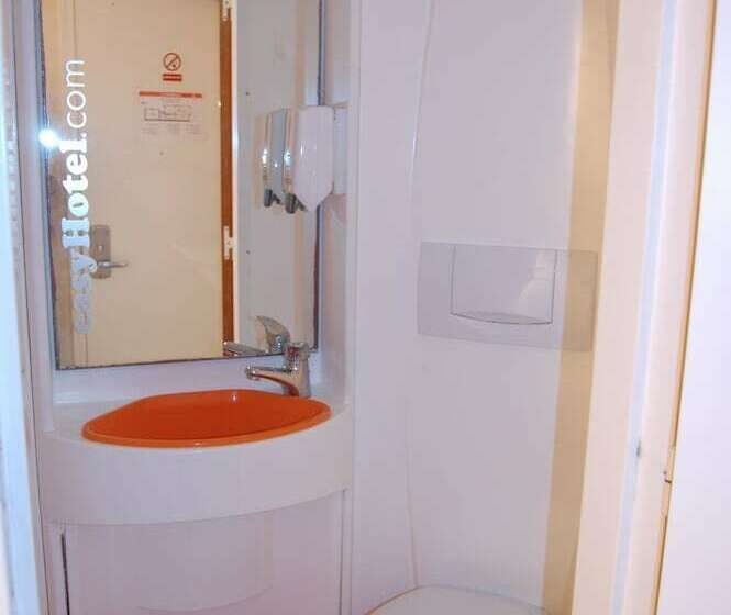 Номер Economy, Easyhotel South Kensington