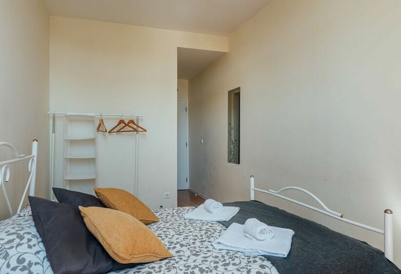 اتاق کلاسیک, Swissporto Guest House