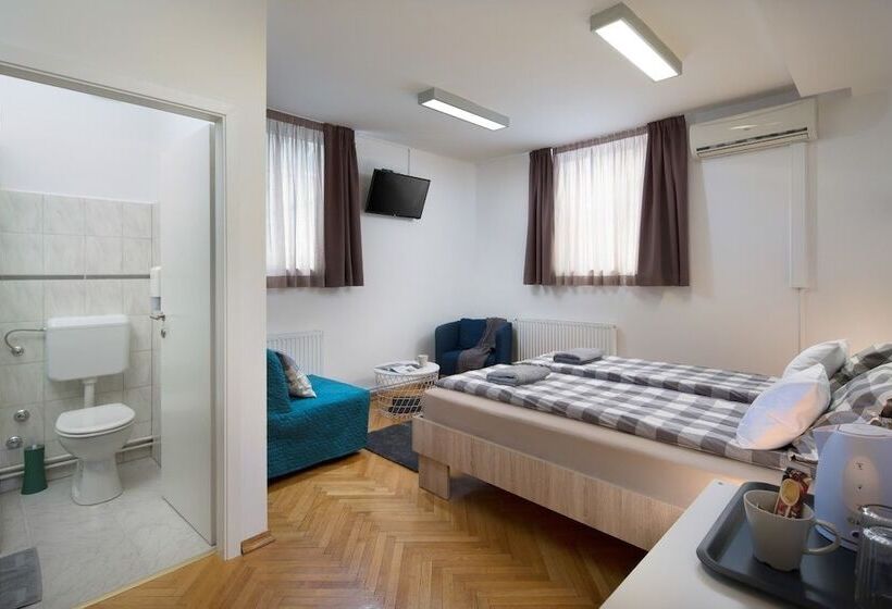 اتاق استاندارد, Hostel Bureau