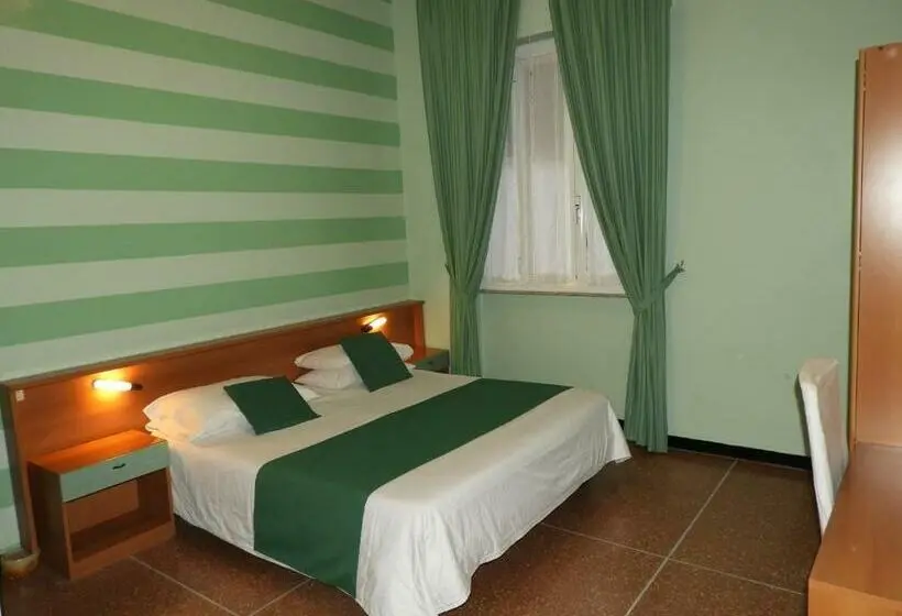 اتاق اکونومی, Albergo Glory