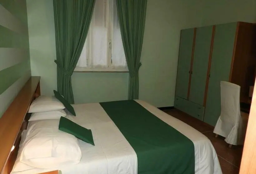 اتاق اکونومی, Albergo Glory