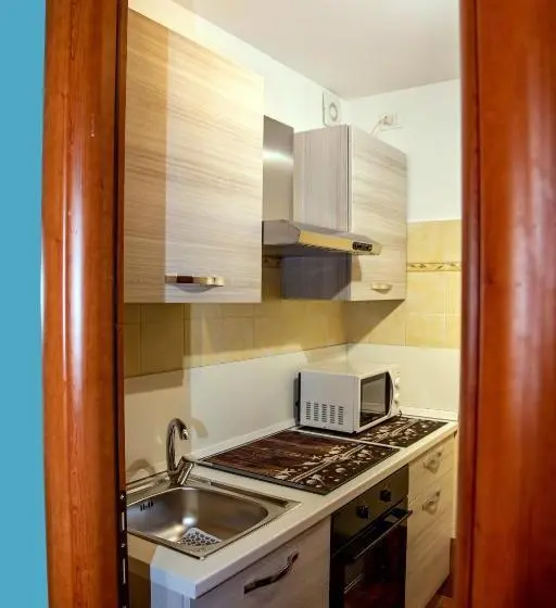 آپارتمان 1 خوابه با بالکن, Albergo Glory