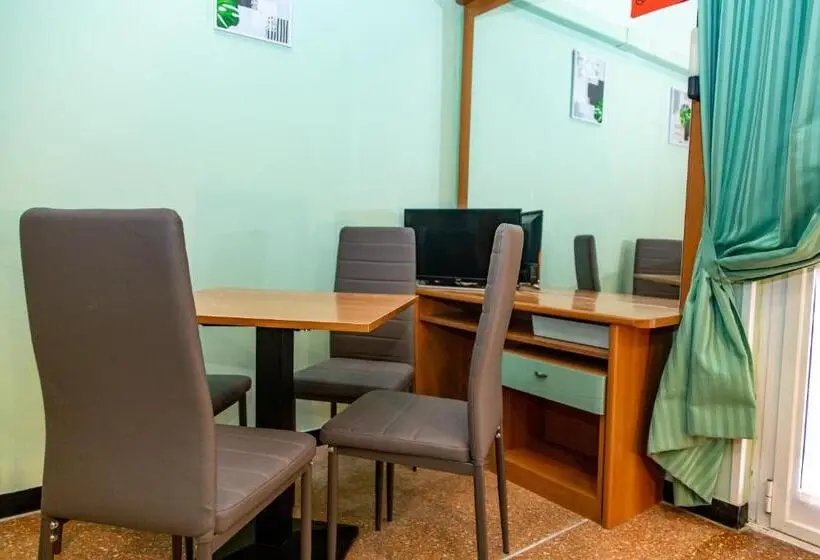 آپارتمان 1 خوابه با بالکن, Albergo Glory