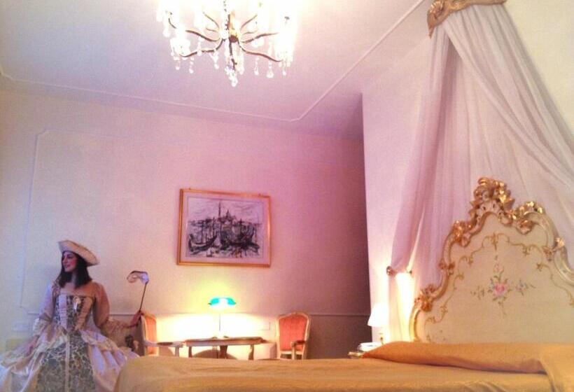 Quarto Quádruplo Standard, At Leonard