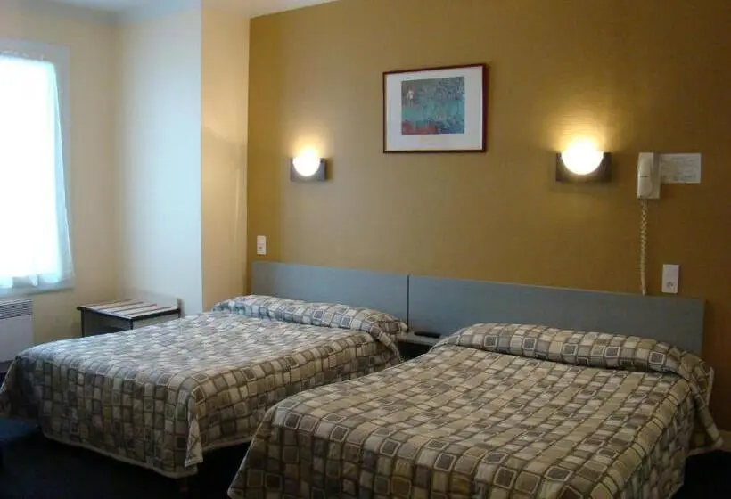 اتاق استاندارد چهار تخته, Hôtel Saint Sébastien
