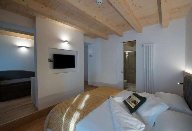 חדר סופריור לארבעה, La Meridiana