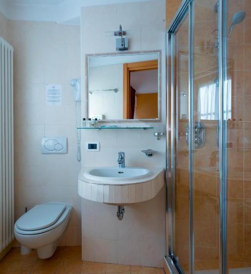 חדר סטנדרט לשלושה, La Meridiana