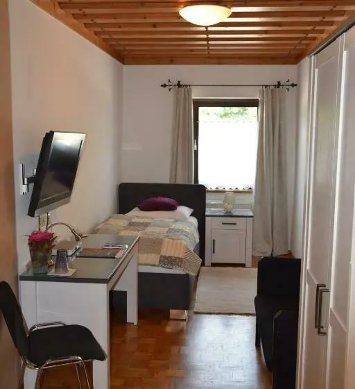 Standard Yhden Hengen Huone, Landgasthof Steinmühl Hofbauer Frühstückspension Und Campingplatz