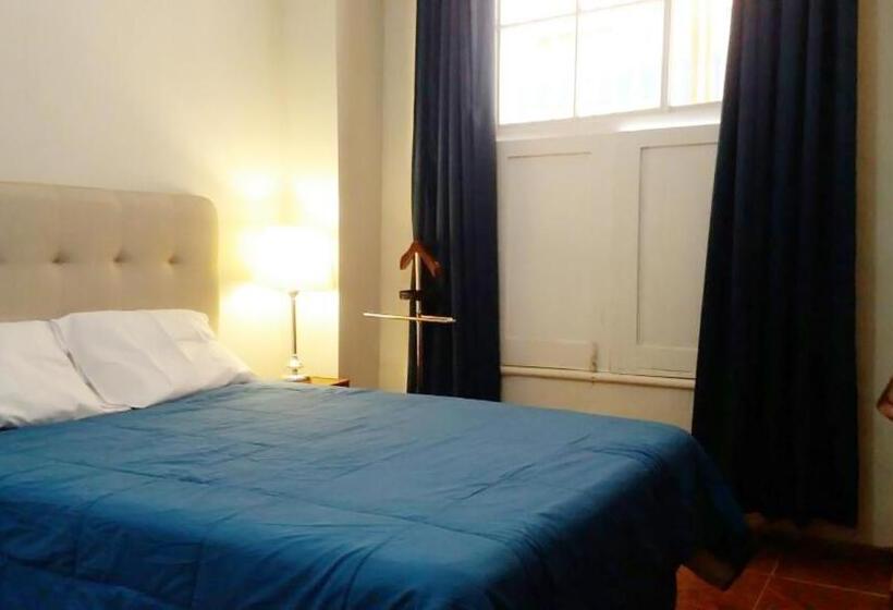 اتاق استاندارد, Náutico De Paita