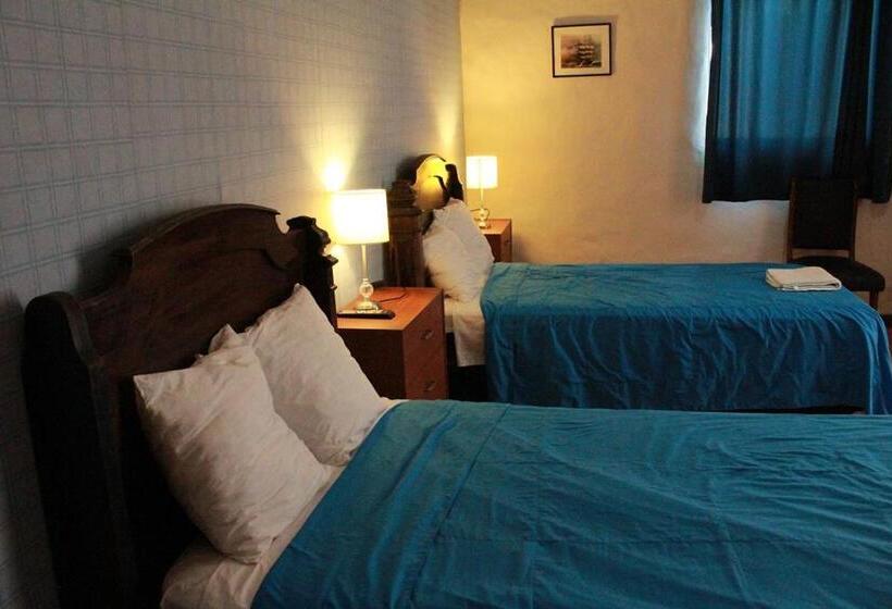 اتاق استاندارد, Náutico De Paita